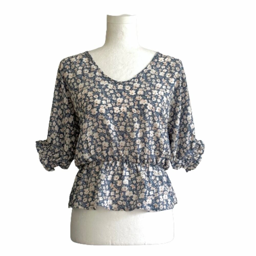 Sienna Sky Top Blouse Short Sleeve Elastic Waist Blue White Floral Size XS NEW